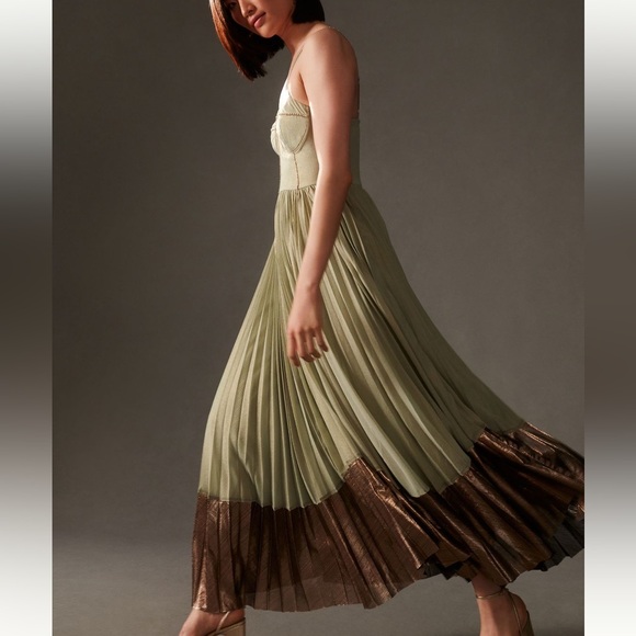 Verb By Pallavi Singhee - Picture 7 of 14